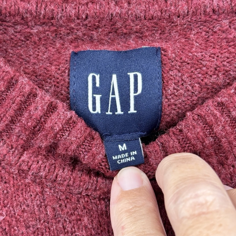 GAP Men Wool Blend Crewneck Sweater Size Medium Burgundy Pullover Career Classic - Picture 3 of 9